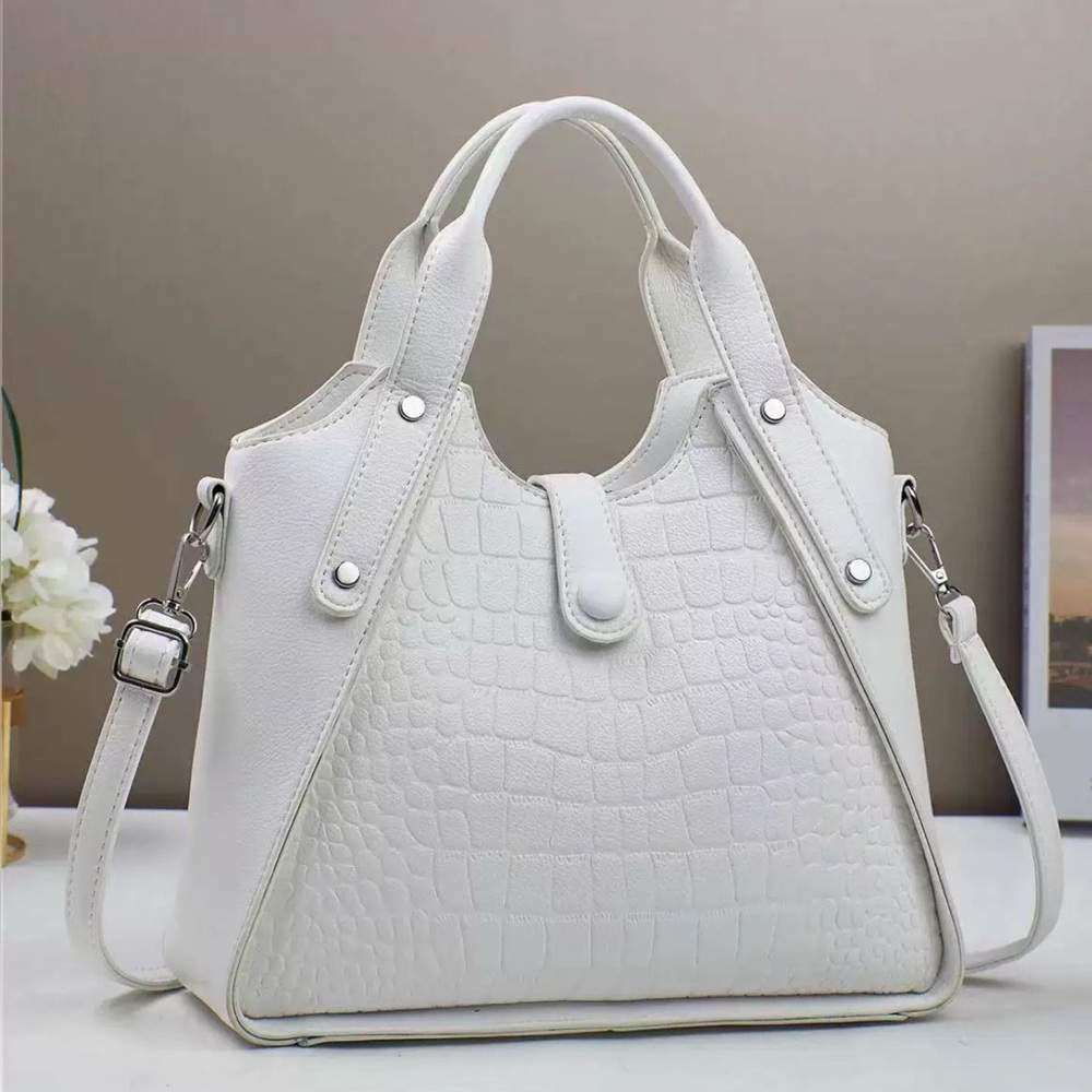 Elegant White Handbag